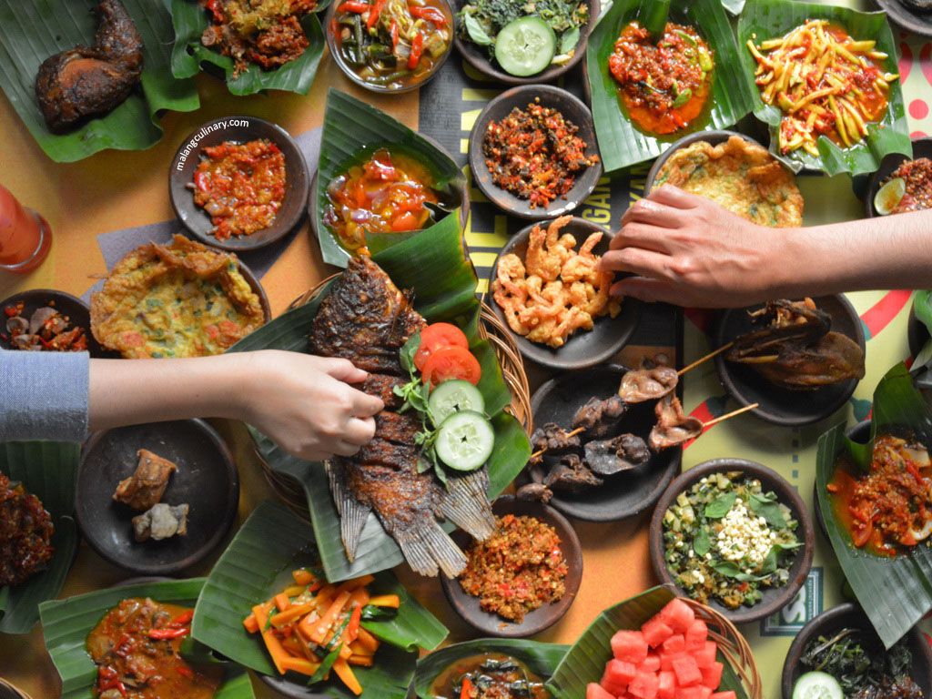 Waroeng Spesial Sambal Malang Culinary Lounge